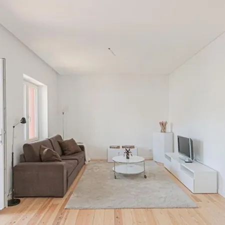 Red House Garden Apartment